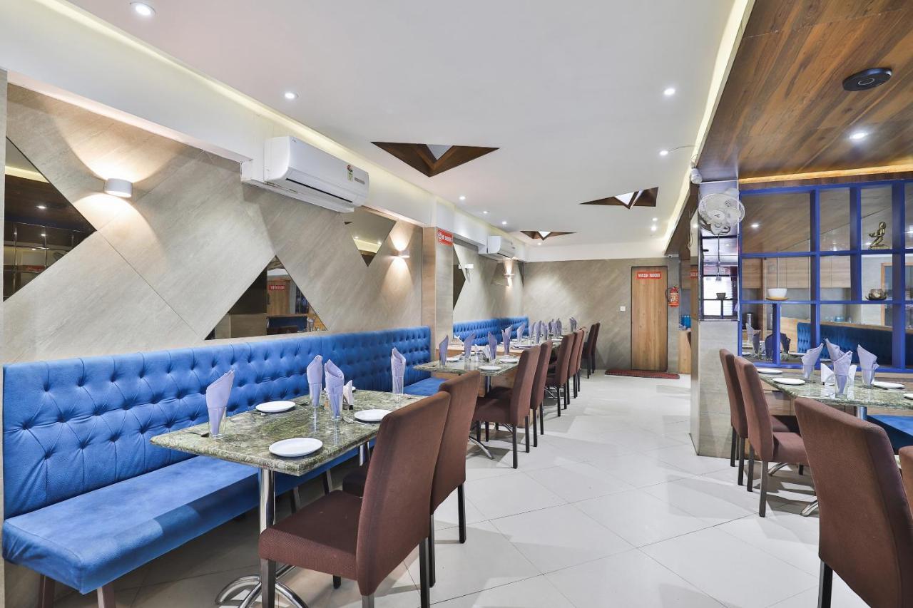 Oyo 16675 Hotel Shri Krishna Inn Сурат Екстериор снимка